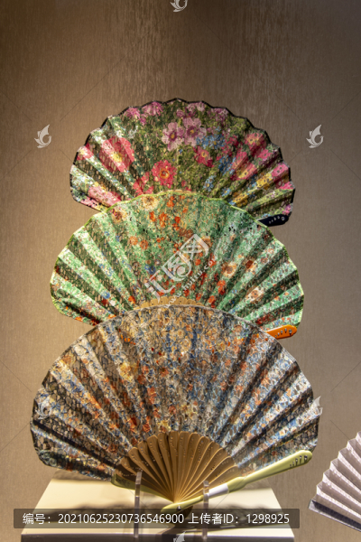藝術(shù)畫折扇
