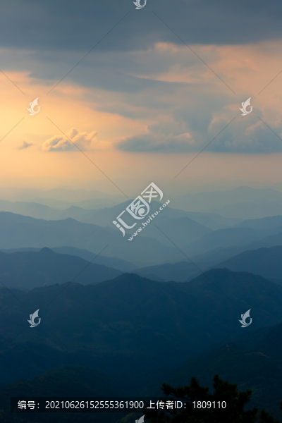 群山