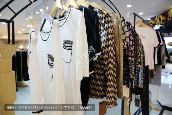服裝店女裝