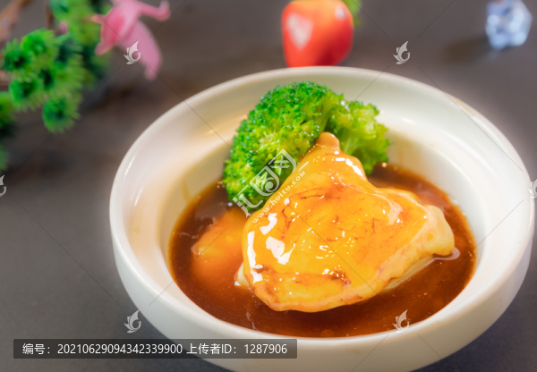 家燒鮰魚肚