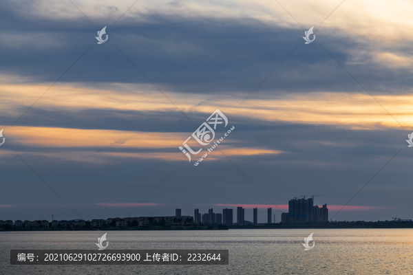 武漢知音湖的晚霞