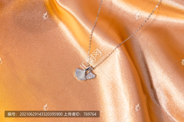 銀飾項鏈銀杏葉