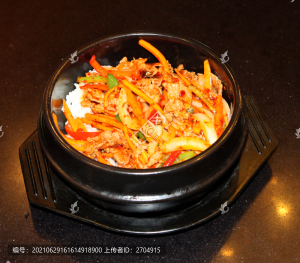 石鍋牛肉拌飯