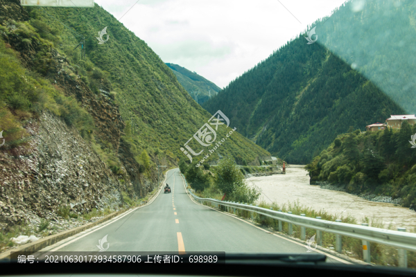 川藏線公路風(fēng)景