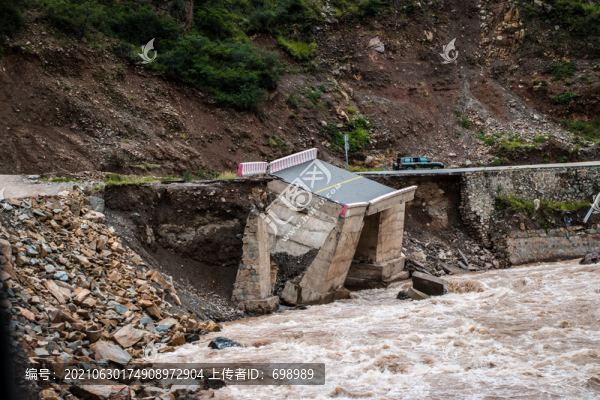 川藏線公路風(fēng)景