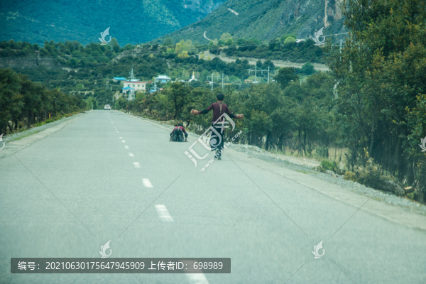 川藏線公路風(fēng)景