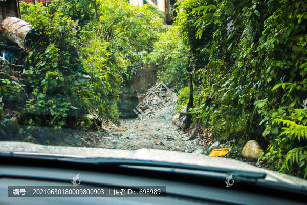 墨脫公路風(fēng)光