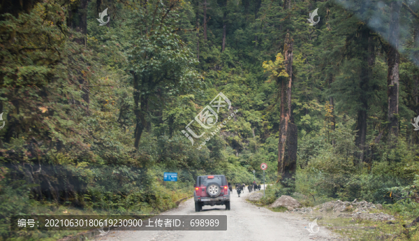 墨脫公路風光