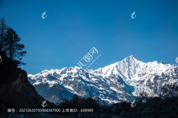 德欽飛來寺梅里雪山
