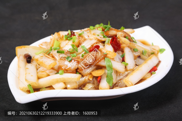 五花肉炒白菜