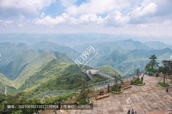 紅色景點(diǎn)婁山關(guān)