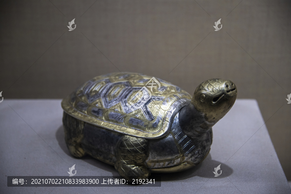 中國陜西寶雞法門寺鎏金銀龜盒