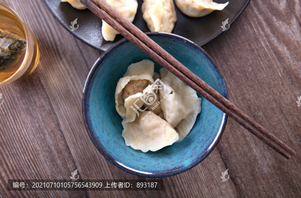 中國傳統(tǒng)節(jié)日的餃子