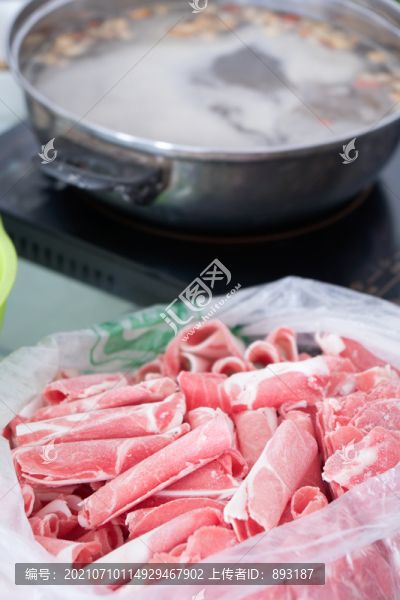 機(jī)器切好的羊肉卷
