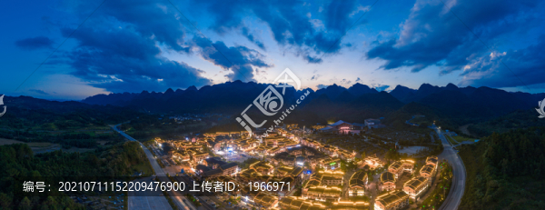 貴州荔波縣夢柳布依風情小鎮(zhèn)