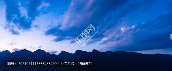 貴州小七孔景區(qū)山峰山巒風(fēng)光