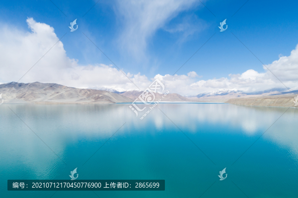 新疆帕米爾高原上的明珠白沙湖