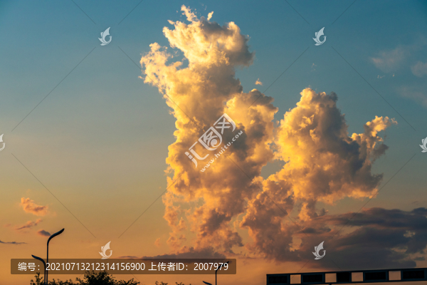 日落晚霞彩云歸