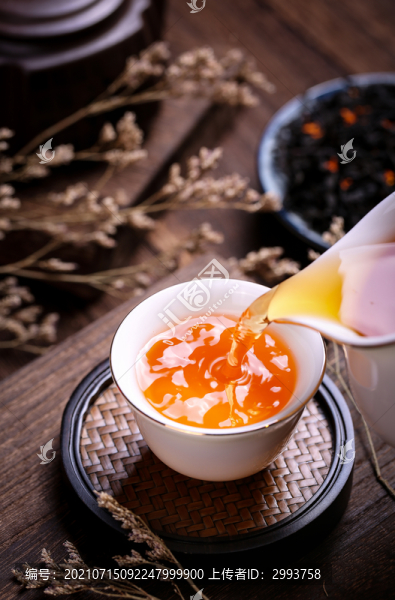 紅茶茶湯茶葉素材倒茶湯