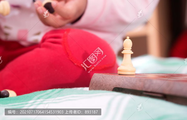 床上的國(guó)際象棋