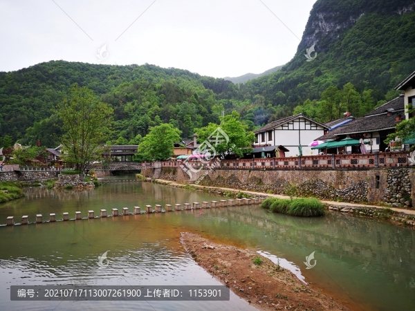古鎮(zhèn)小河