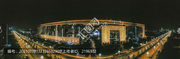 中建三局辦公大樓夜色