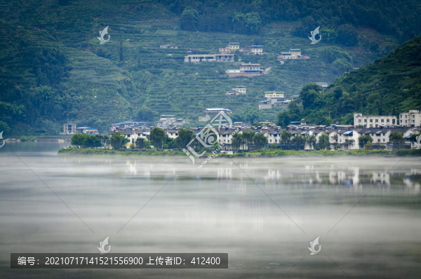 大渡河畔風(fēng)光