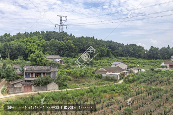 山區(qū)田園人家