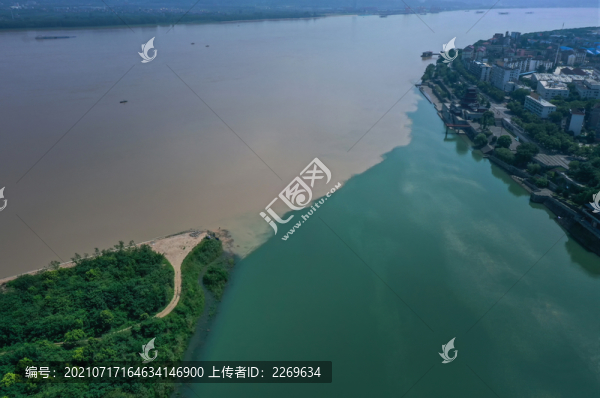 長(zhǎng)江清江涇渭分明