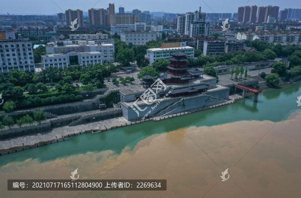 長江清江涇渭分明