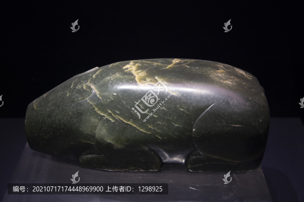 漢代玉豬