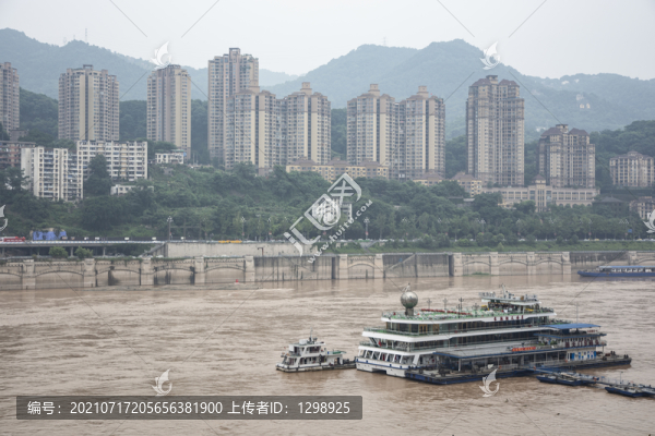 重慶嘉陵江都市風光