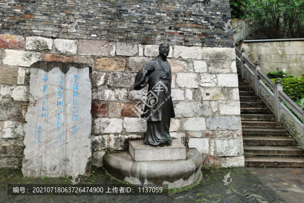鎮(zhèn)江西津渡唐朝詩人張祜雕像