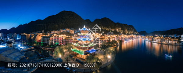貴州鎮(zhèn)遠(yuǎn)古鎮(zhèn)夜景