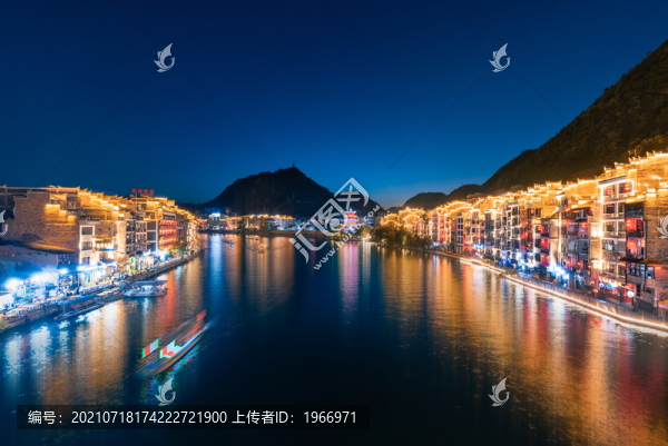 貴州鎮(zhèn)遠古鎮(zhèn)夜景