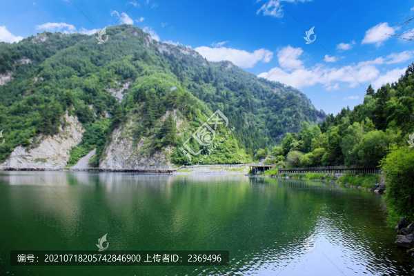 孟達(dá)天池