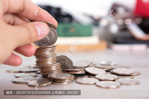 碼放美元硬幣