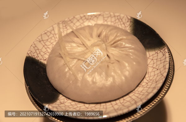 蟹黃湯包