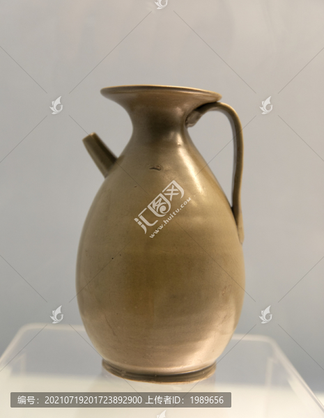 唐代越窯青釉執(zhí)壺