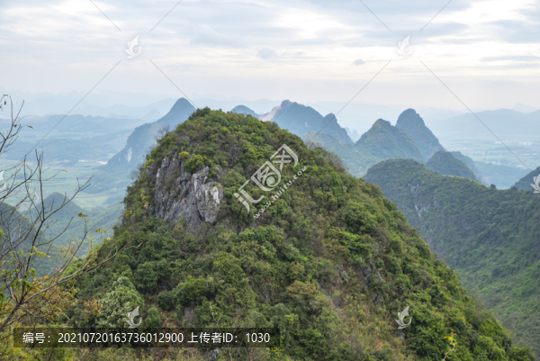 戶外自然風景青山