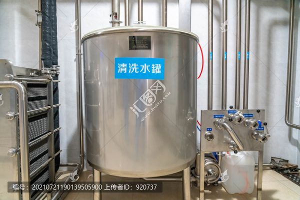 牛奶生產(chǎn)車間