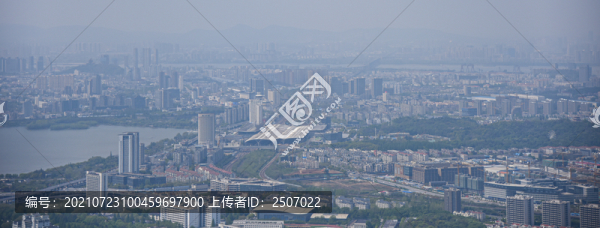 江蘇南京紫金山上俯瞰玄武湖風(fēng)光
