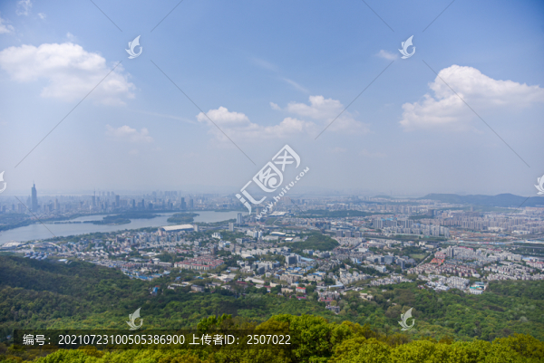 江蘇南京紫金山上俯瞰玄武湖風(fēng)光