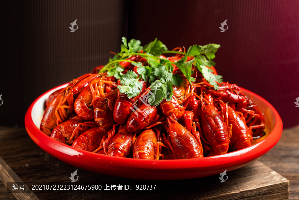 十三香小龍蝦