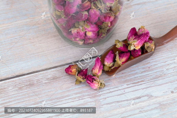 一勺玫瑰花茶
