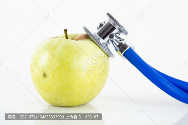 聽診器和一個(gè)青蘋果