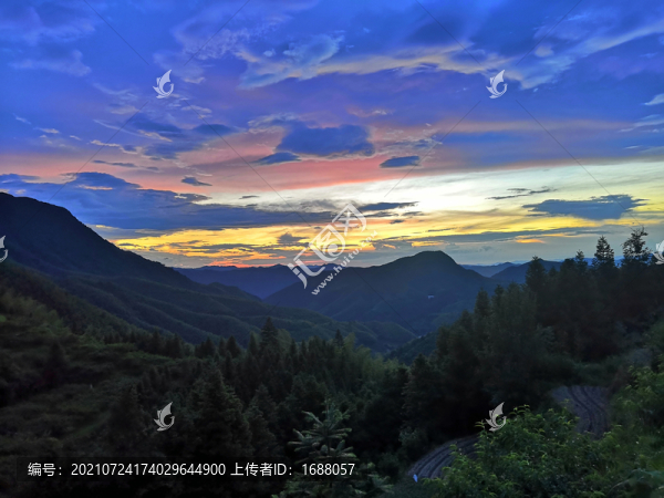 朝霞日出
