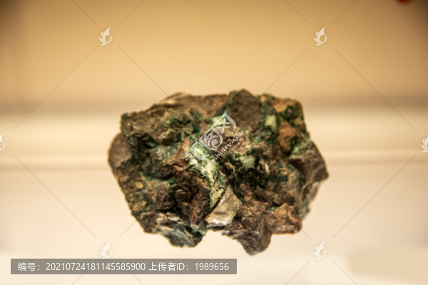 硅孔雀石