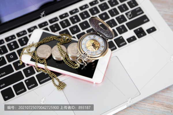 網(wǎng)購(gòu)購(gòu)物節(jié)等待搶購(gòu)概念