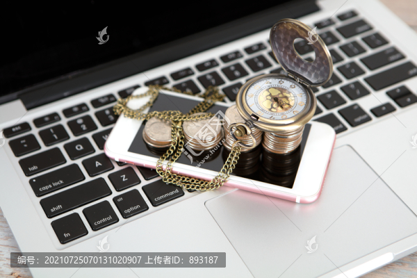 網(wǎng)購(gòu)購(gòu)物節(jié)等待搶購(gòu)概念